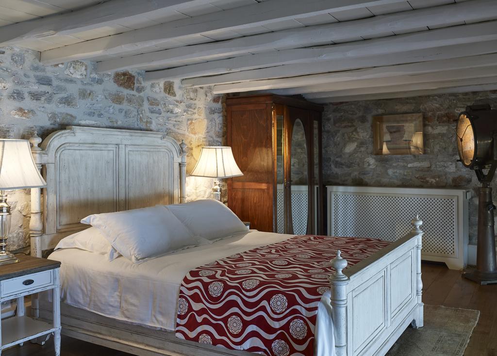 Hotel Ploes Ermoupoli Buitenkant foto